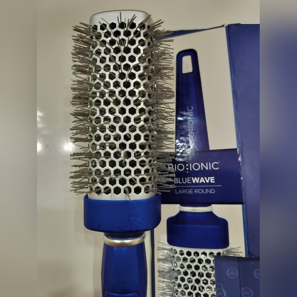 Bio ionic bioionic bluewave square blow dry brush round nanoionic large size - Picture 2 of 5